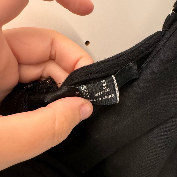 Black summer dress - Picture 3 of 3